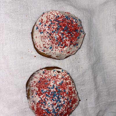 1 Strawberry Cream Cheeses Filled