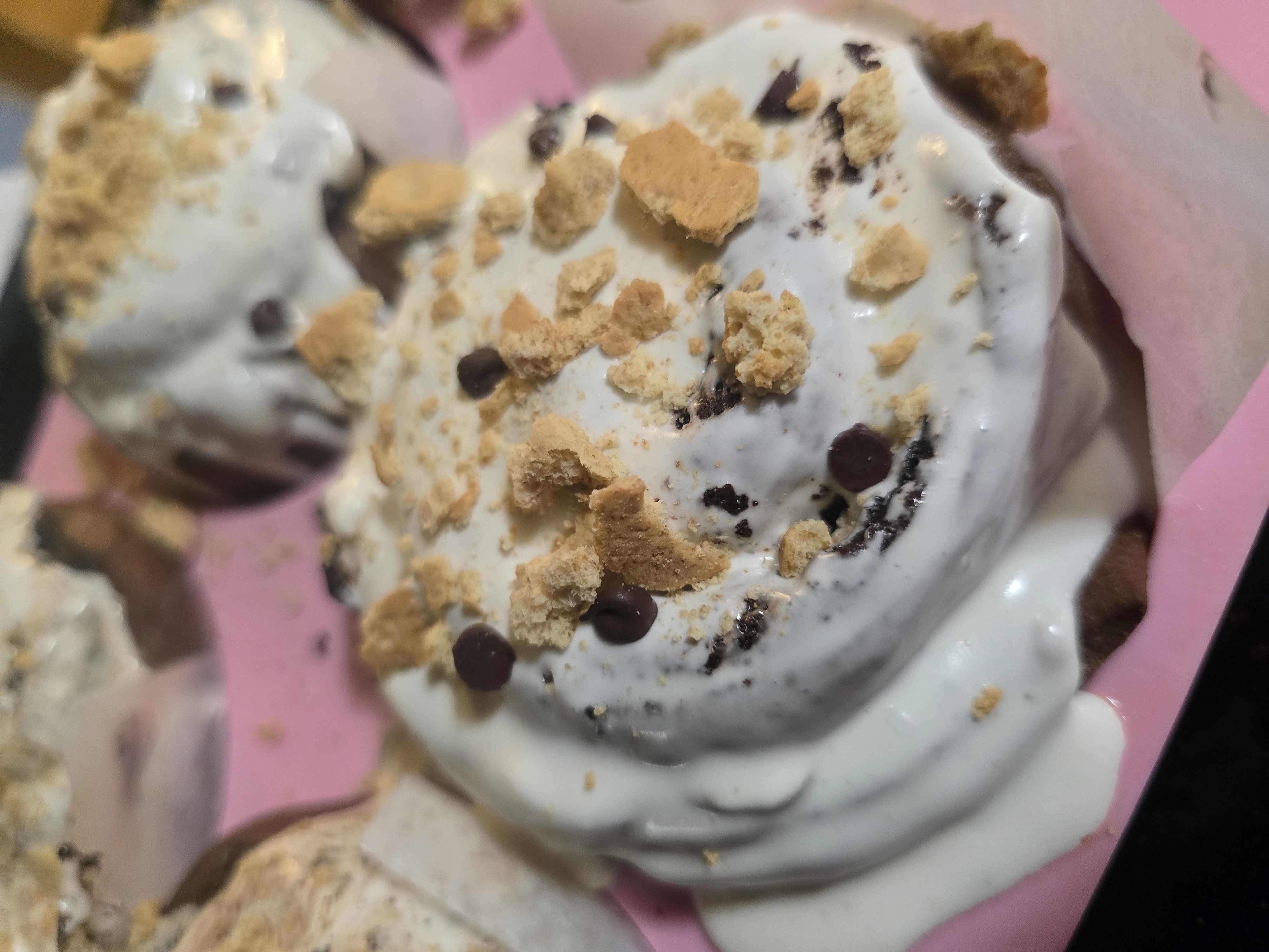S'mores Cinnamon Roll (4 Pack)