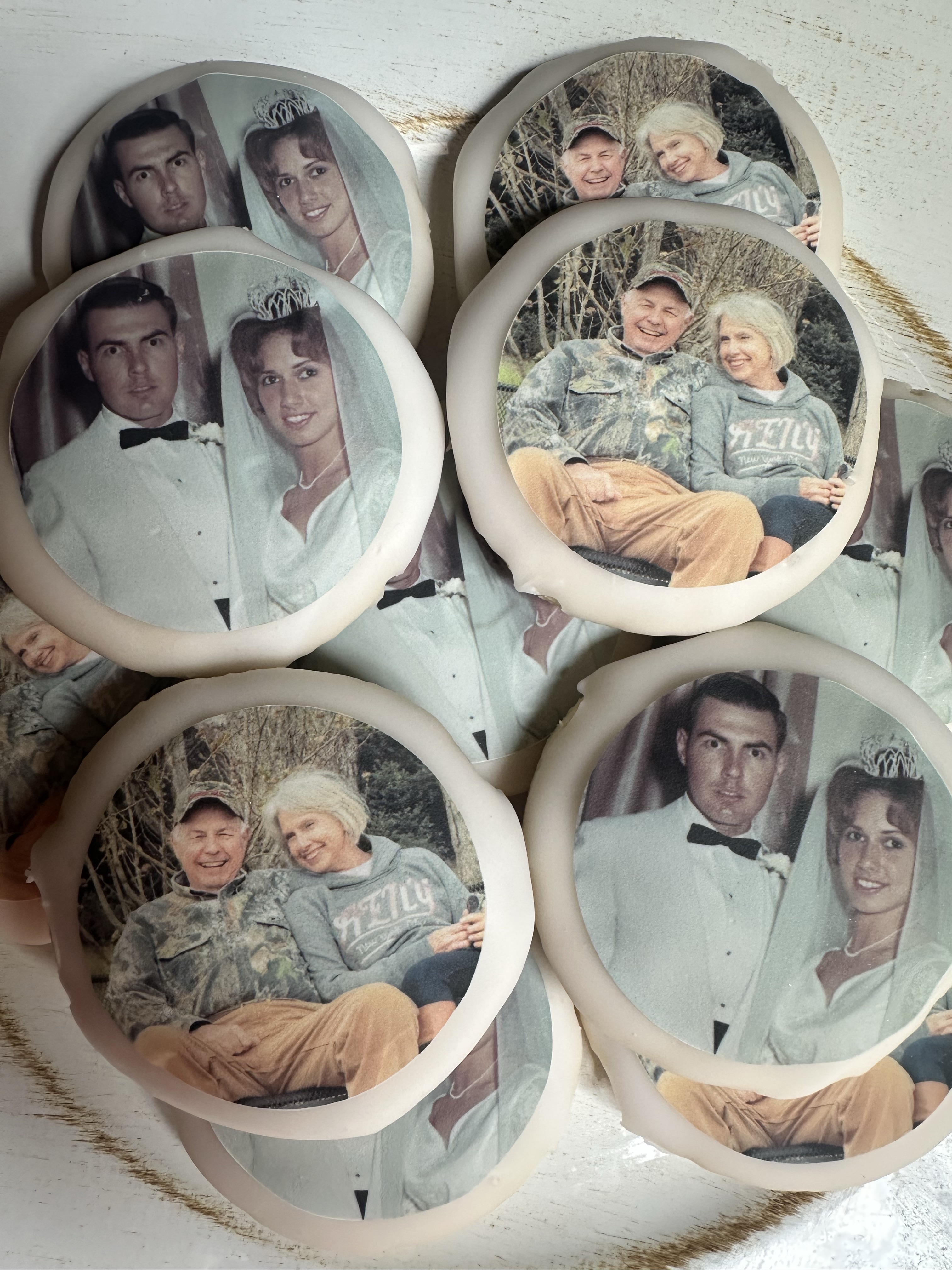 Sugar cookies with custom pictures 