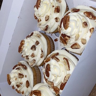 Butter Pecan Cupcakes (Half A Dozen)