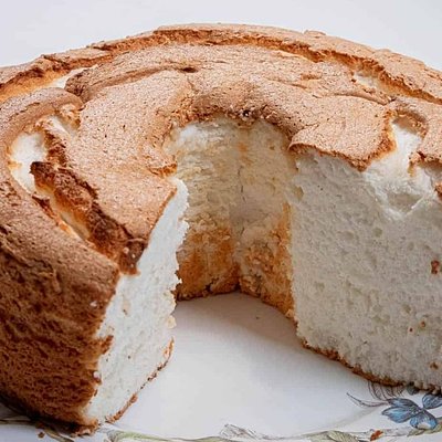10" Angel Food CAKE  ( 5 Extra For Iced With Sprinkles) 