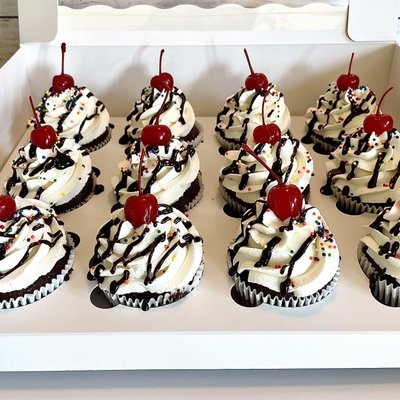 Chocolate Sundae Cupcakes