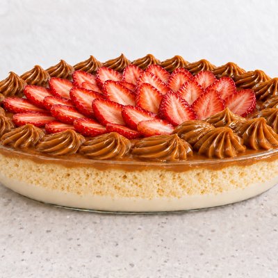 Dolce-Berry Tres leches (32oz)