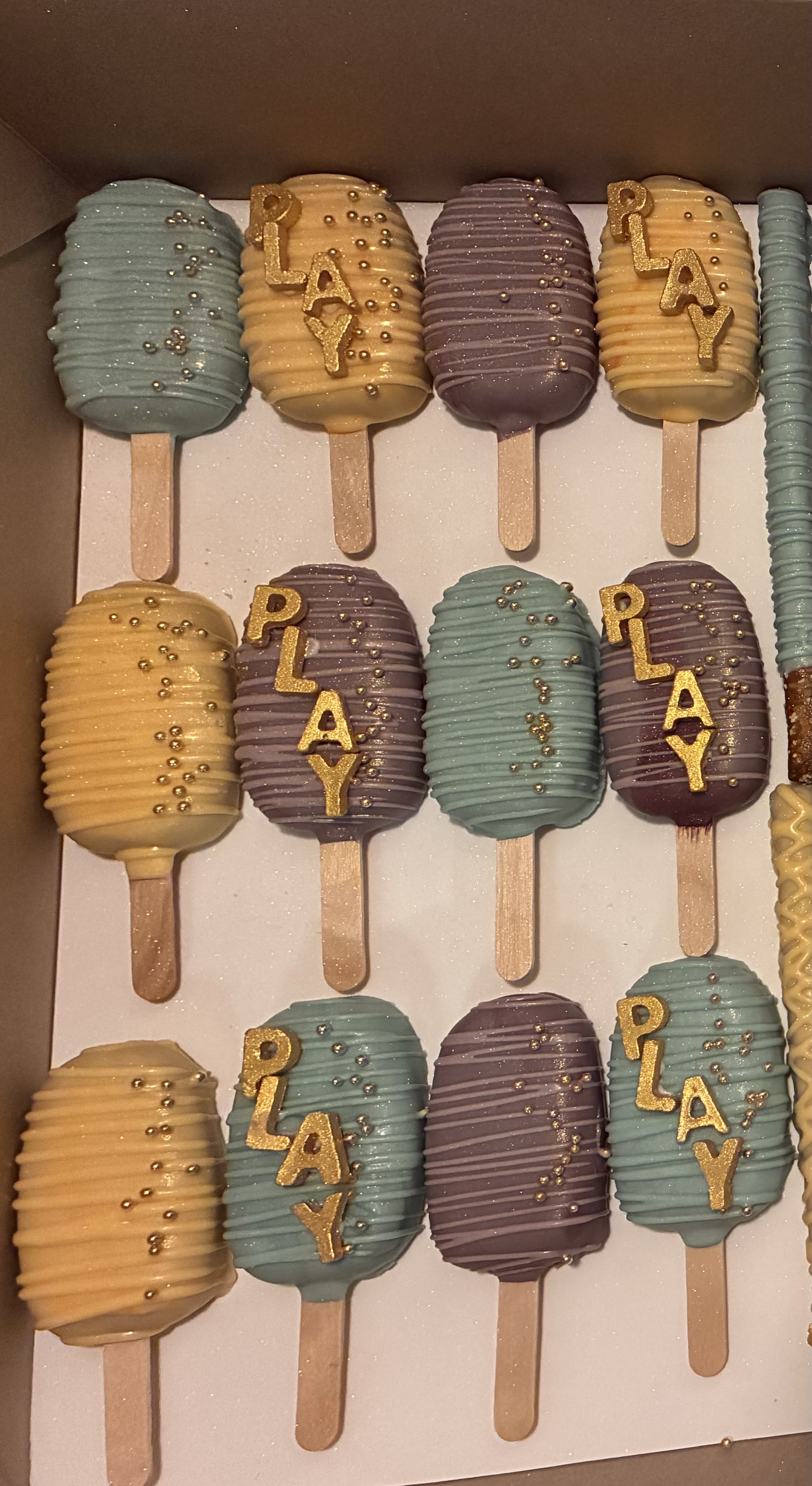 Cake Popsicles 