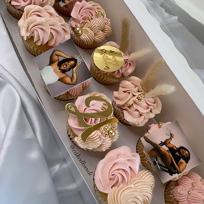 Custom Cupcakes Images