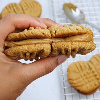Gourmet Nutter Butters (Medium)