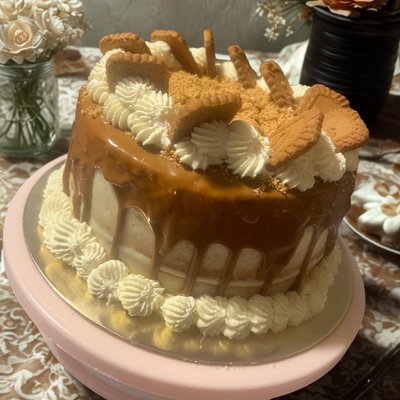 8 inch Biscoff cake 