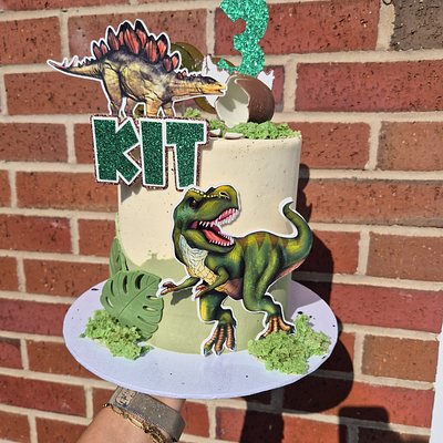 6" Round Tall Cake - Custom Design (Serves 30)