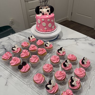 6inch Cake/2 Dozen Cupcakes