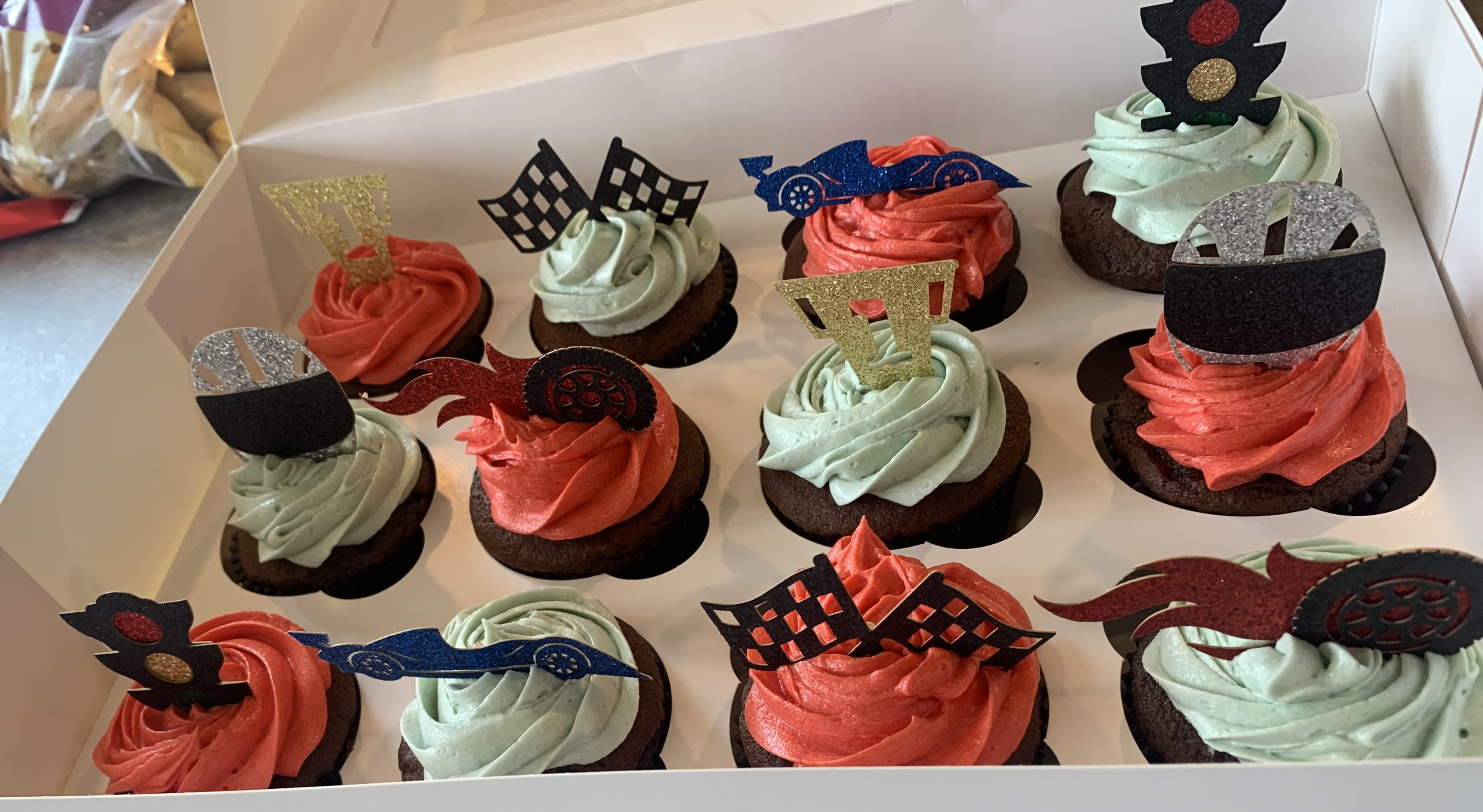 12 x Cupcakes