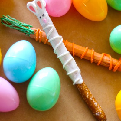 Chocolate Dipped Pretzels 