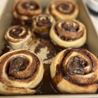 Sourdough Cinnamon Rolls - 6 Pack