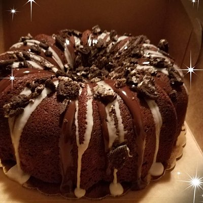 10" Brownie Oreo Bundt 