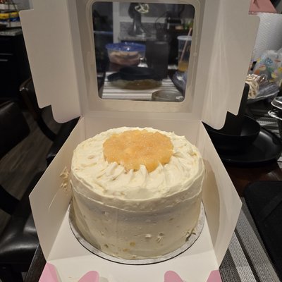 Pineapple Cake 