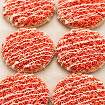 Strawberry Crunch Cookies