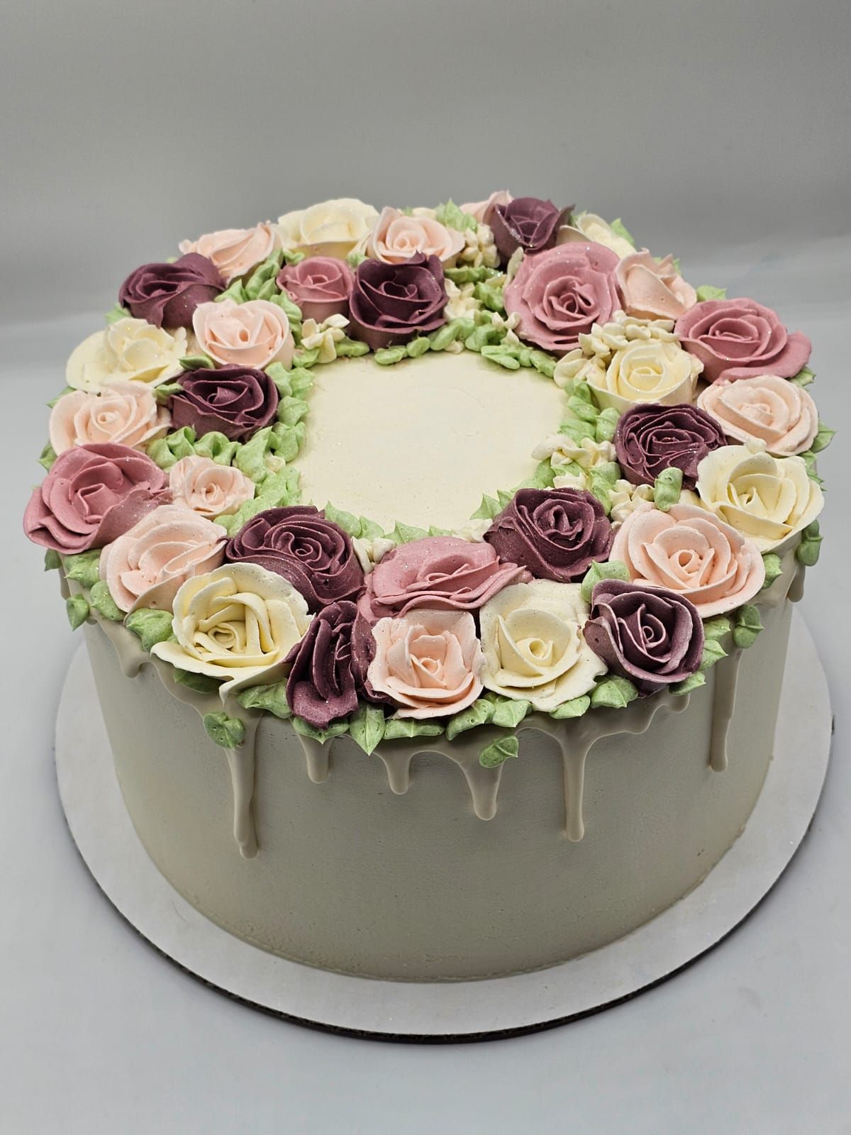9" Round Cake Tall (45 Servings)