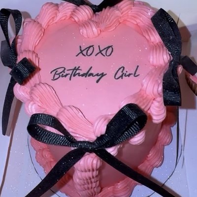 Two layer 4 inch heart cake 