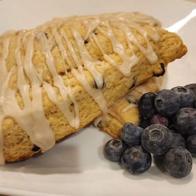 Blueberry Lemon Scones - 4 Count