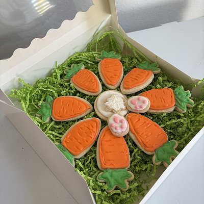 Carrot & Bunny Tail Cookie Box