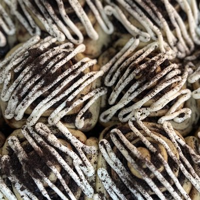 Cookies N Cream Rolls - Half Dozen