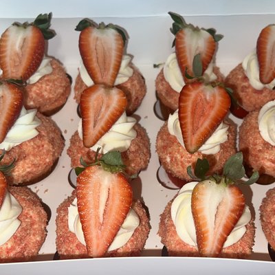 Gourmet Cupcakes (dozen)