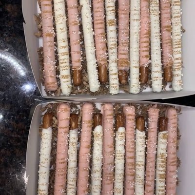 Dozen- Pretzel Rods/Twists