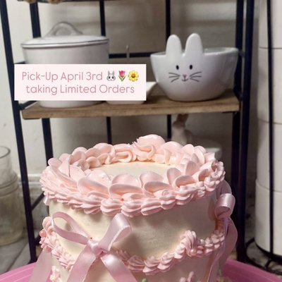 Vanilla Spring Cake 4 Inch Mini Cake 2-4 Servings 