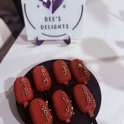 Cake puck/ Cake sickles 