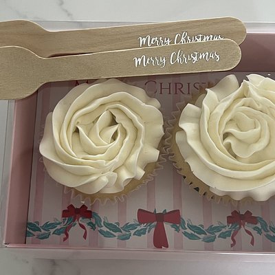 Merry Christmas Cupcakes For 2