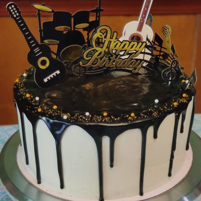 12" Custom Cake 