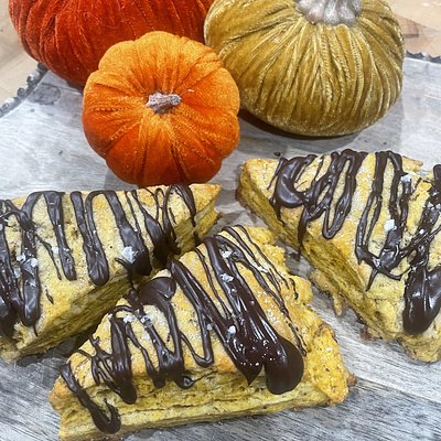 Pumpkin Chocolate Chip Scones 