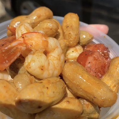 Shrimp ,Sausage And Peanut boil 