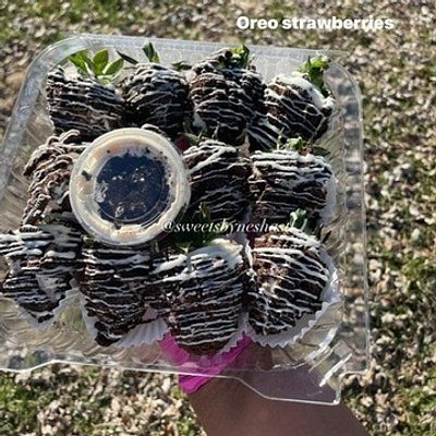 Vday Oreo Berries 6/$26 8/$36 12/$46