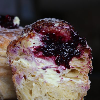 Lemon Blueberry Cruffins 