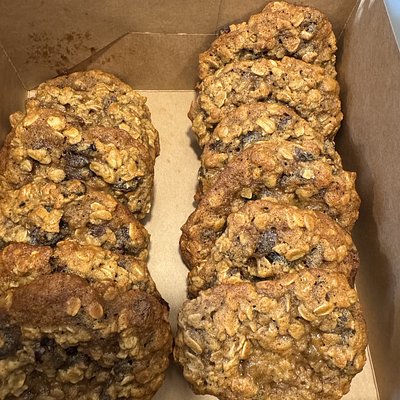 Oatmeal Raisin Cookies