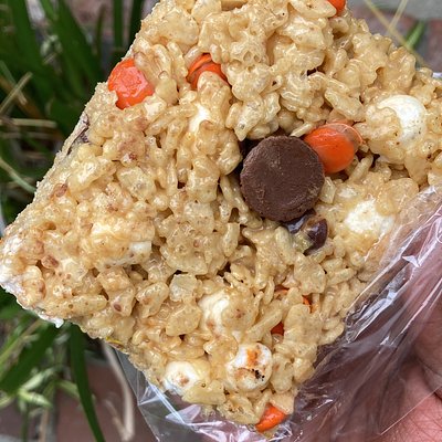 Reese’s Rice Krispi Bar 