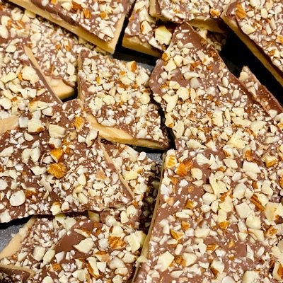4oz Toasted Almonds & Milk Chocolate