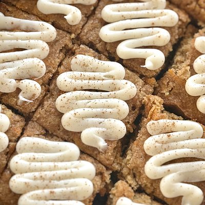 Carrot Cake Blondies 