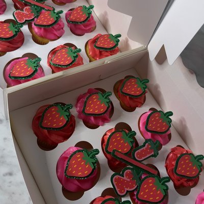 Custom Cupcakes 