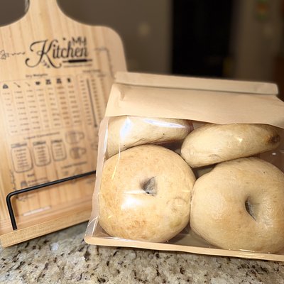 4 Sourdough Plain Bagels 