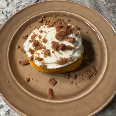 Pumpkin Cinnamon Rolls (4)
