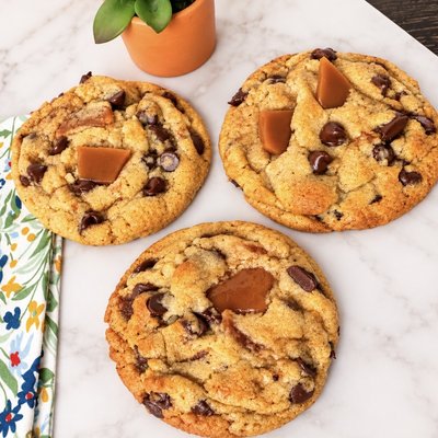 Browned Butter Chocolate Chip Toffee Cookie (1/2 Dozen)