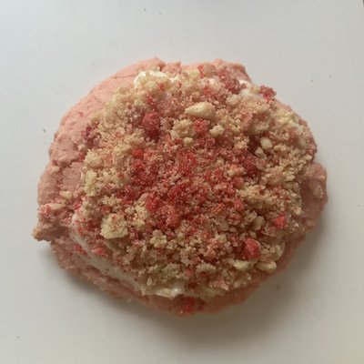 Strawberry Crunch 