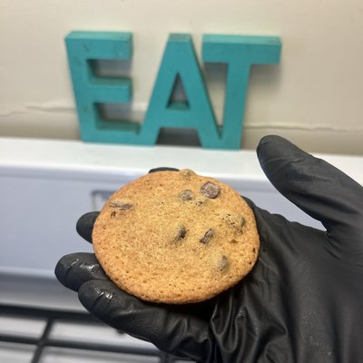 4-C’s (Crispy Thin Chocolate Chip Cookie 6-pack)