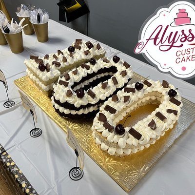 Number & Letter Cakes