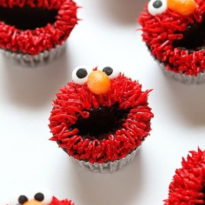 Elmo Cupcakes 