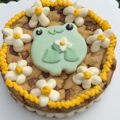 Custom Cookie Cakes