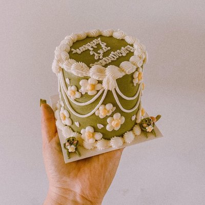 2 Layer Lunch Box Cake
