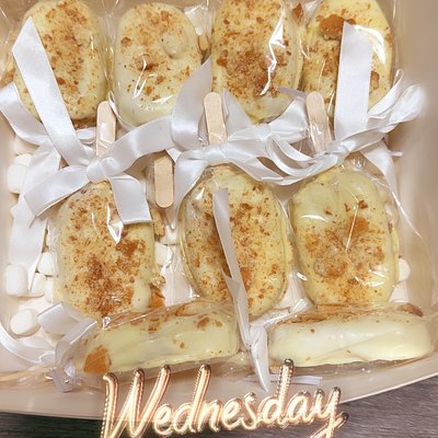 Cakesicles