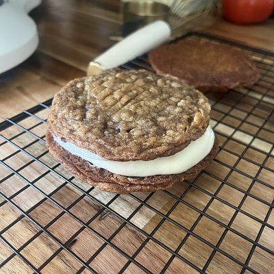 Oatmeal Cream Pie